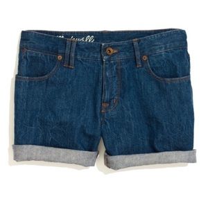 Madewell denim midi short in bluestone wash.