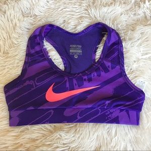 Nike pro sports bra