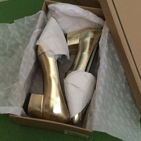 NWOT SALMA Pointed Loafers - Picture 6 of 7