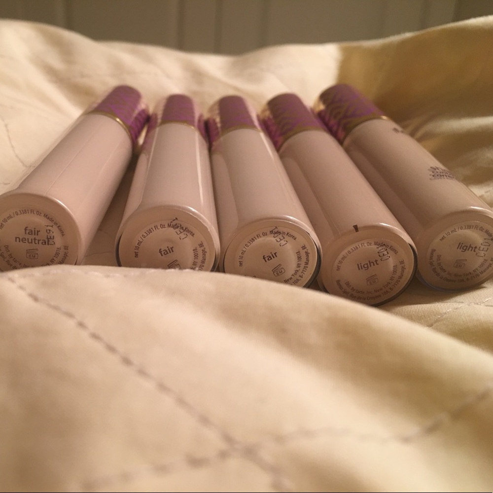 NEW Tarte Shape Tape - Picture 3 of 3