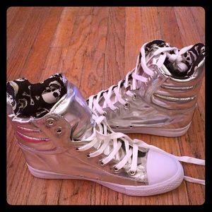 Betsey Johnson silver metallic hi top sneakers NIB