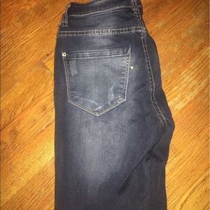 super cute high waisted blue jeans
