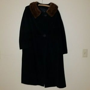 Authentic Vintage wool  coat with fur trim