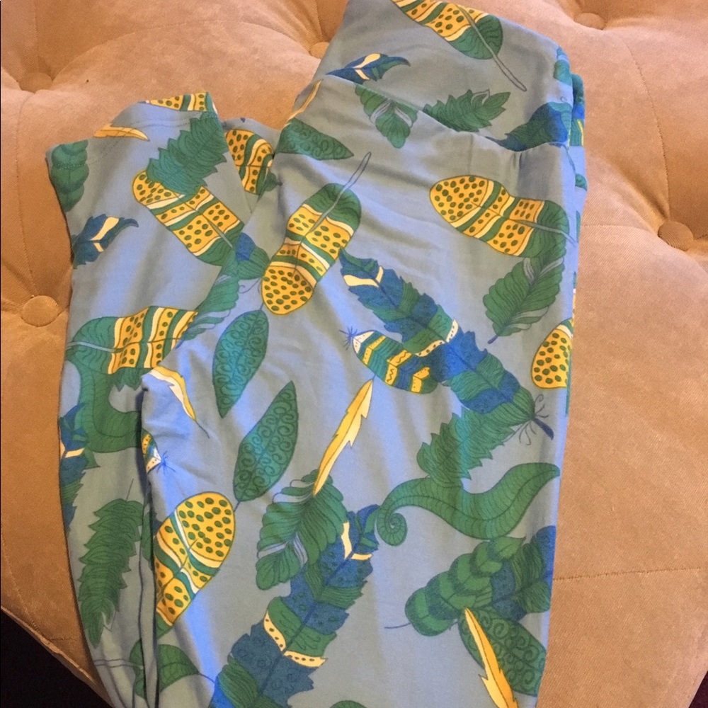 New feather leggings