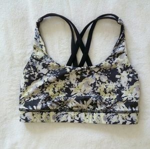 Lululemon energy bra size 4