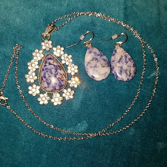 Jewelry - Blue sodalite earrings and pendant set
