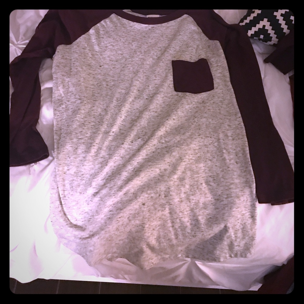 Quarter sleeve shirt