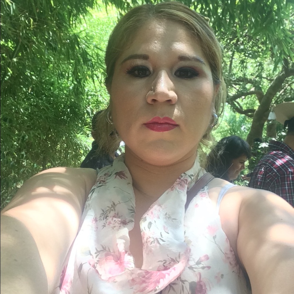 Meet your Posher, Graciela