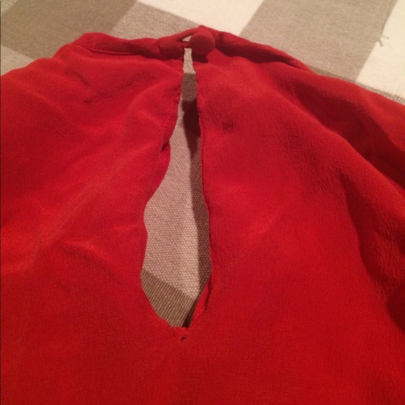 4/$15 SUPER SALE 100% Silk Bold Red Blouse - Picture 5 of 5