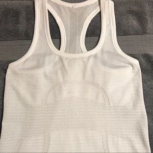 Lululemon "Run Swiftly" racerback tank.Sz 4 (used)