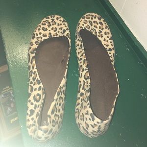 Leopard print flats