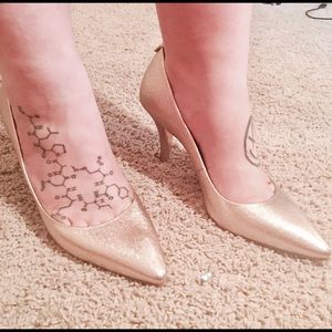 Michael Kors pale gold heels