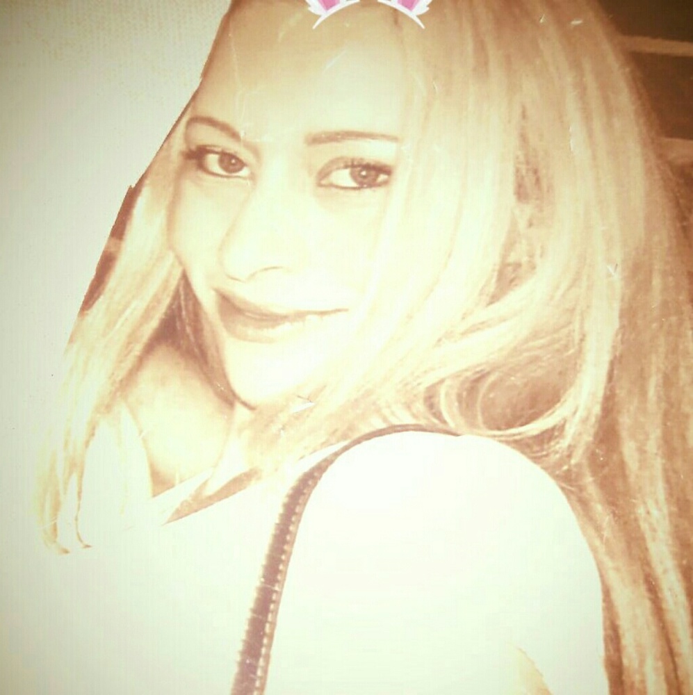 Meet your Posher, Monica