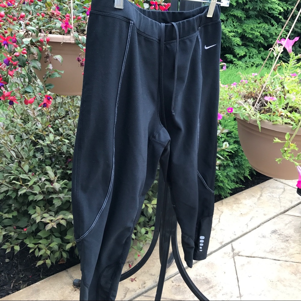 Nike Black Dri-Fit Capris Athletic Pants