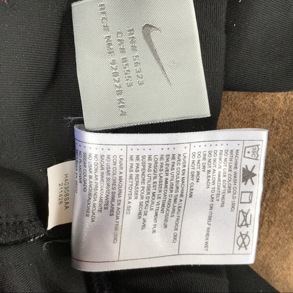 Nike Black Dri-Fit Capris Athletic Pants - Picture 7 of 8