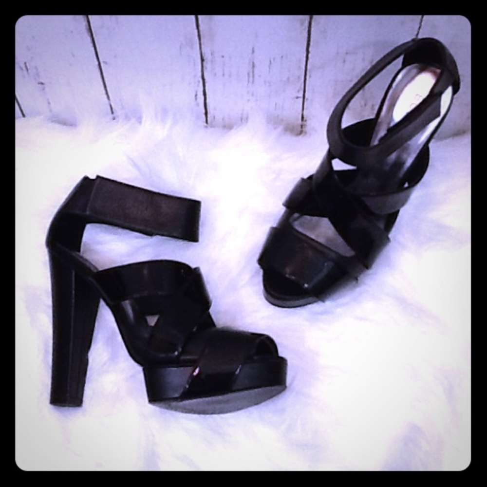 FINAL SALE BCBGirls Platform Heels Shoes Size 6.5