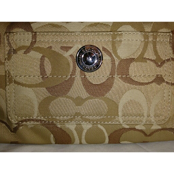 Coach Bag - Picture 3 of 5