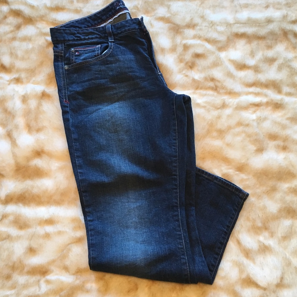 Tommy Hilfiger Women's Capri Jeans Size 12