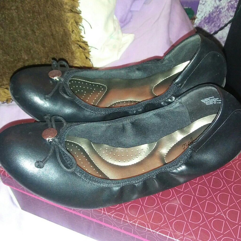 Dexflex comfort black flats