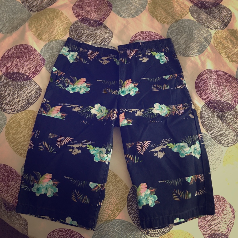 Summer Boys Short size 12