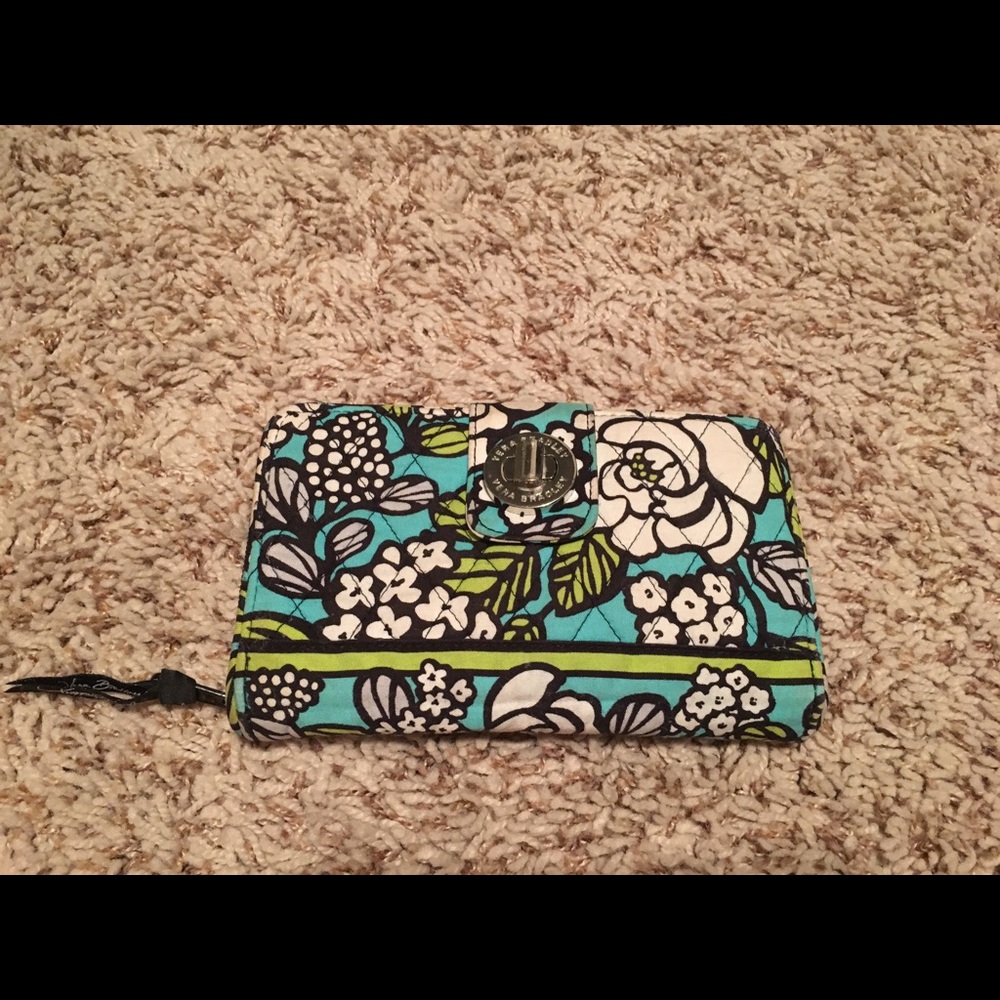 Vera Bradley turnlock wallet