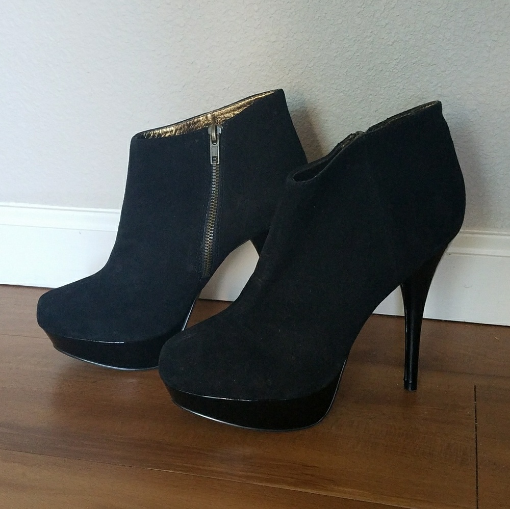 Steve Madden Booties - Size 9