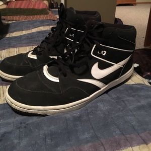 Price drop** Nike Force Sky shoes