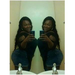 Meet your Posher, Rontia