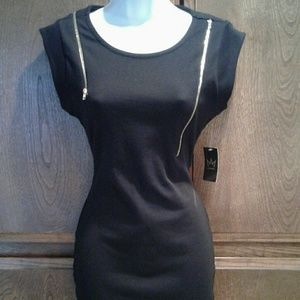 Nicki Minaj zipper dress.