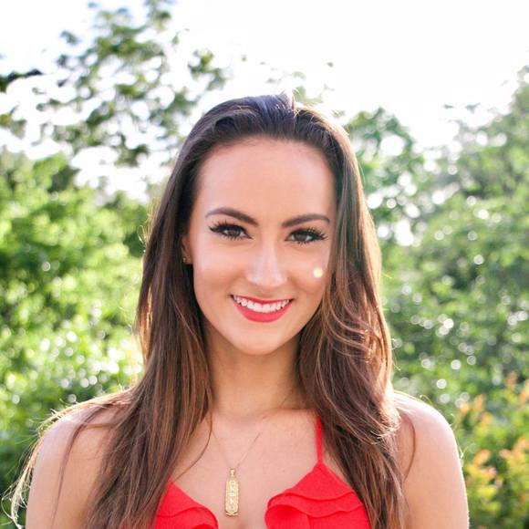 Meet your Posher, Hannah - Picture 1 of 1
