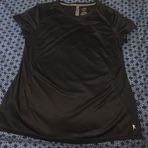 Black semi-fitted workout top