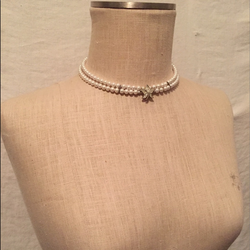 Elegant Vintage Pearl Choker (faux pearl)