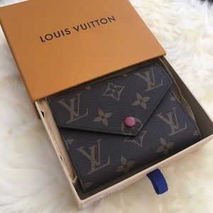 Louis Vuitton Leather Wallet