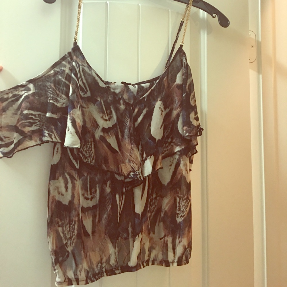 Bebe set ASO stunning off should top shorts chain
