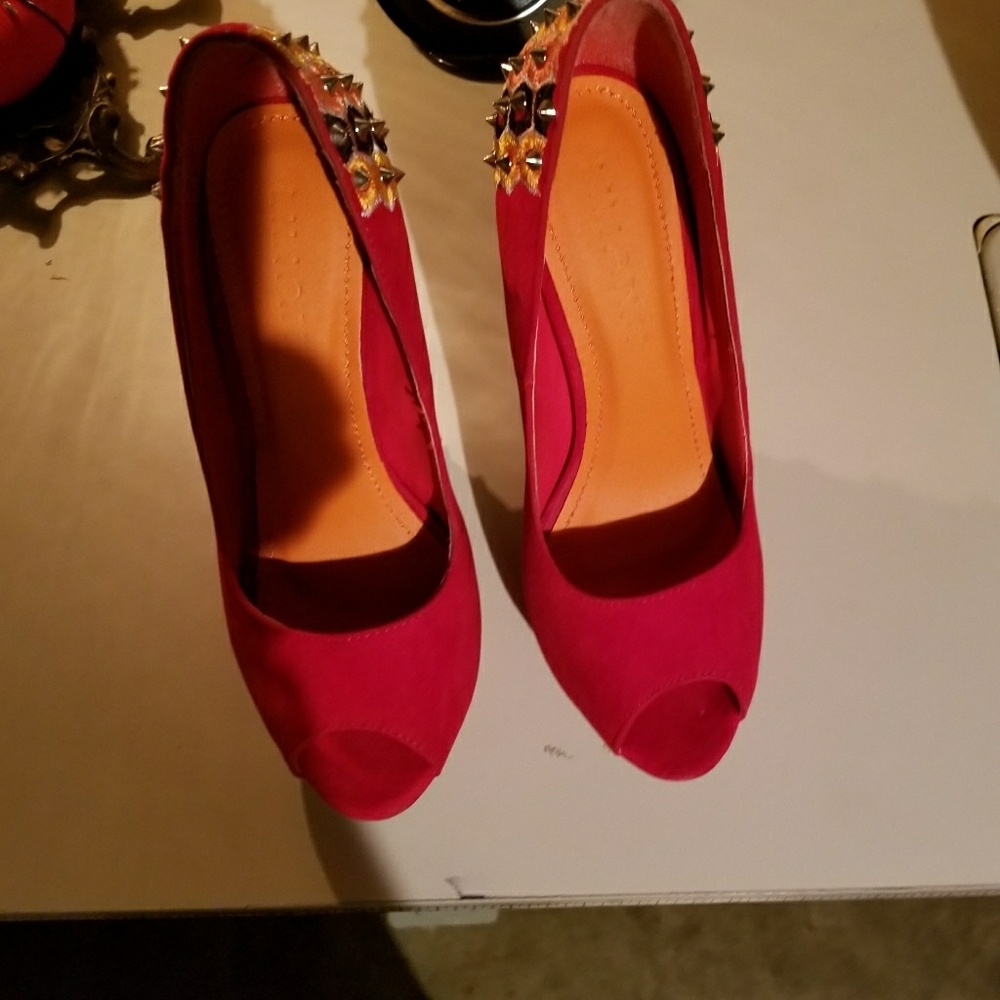 Liliana Red Velvet size 7 1/2 "5" Heels