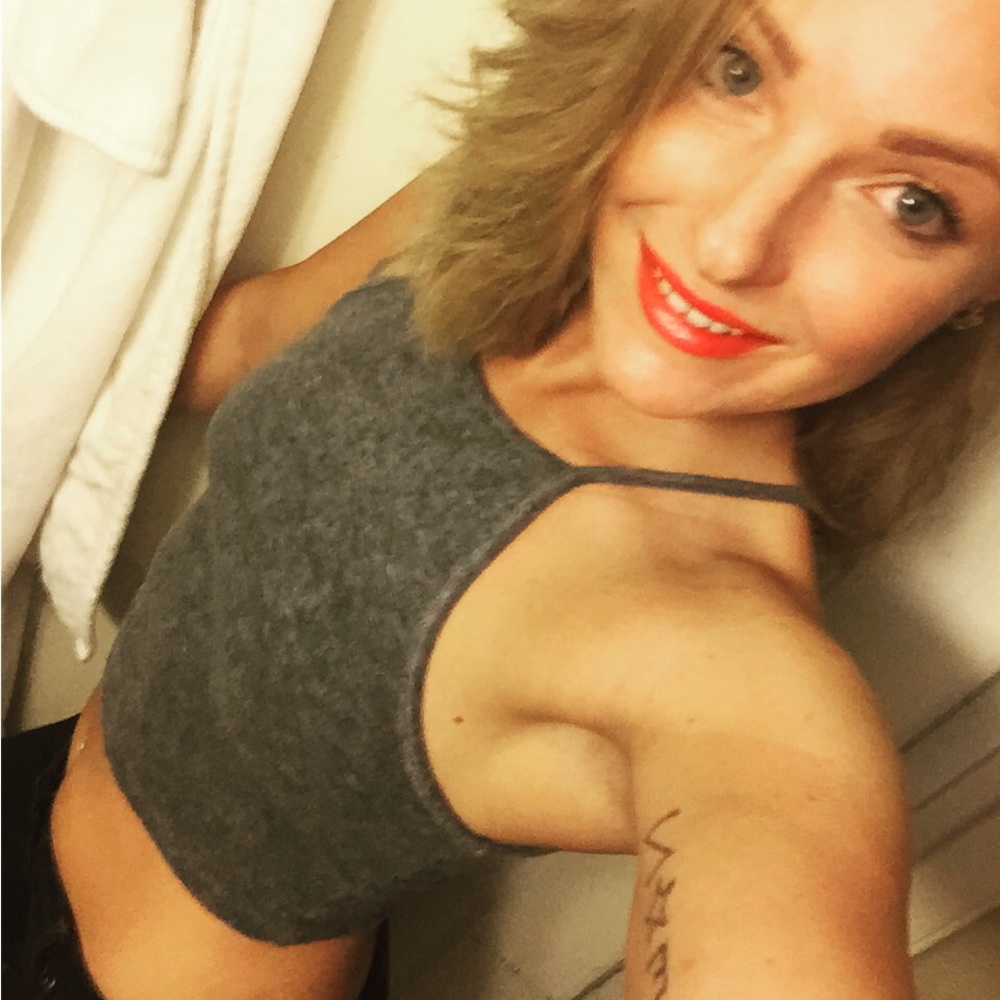 Meet your Posher, Candis