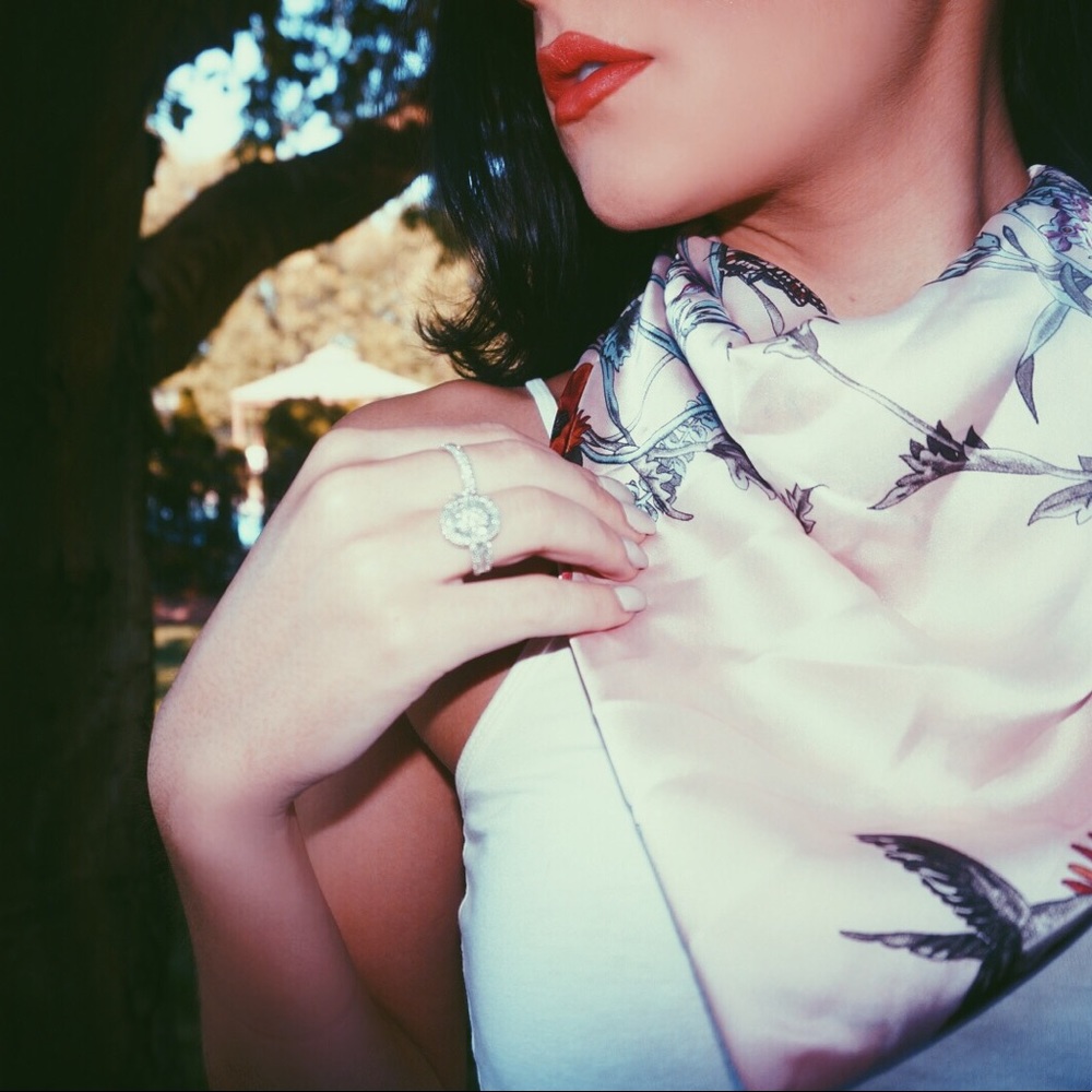 Meet your Posher, Edona