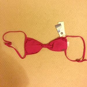 Roxy dark pink bikini top
