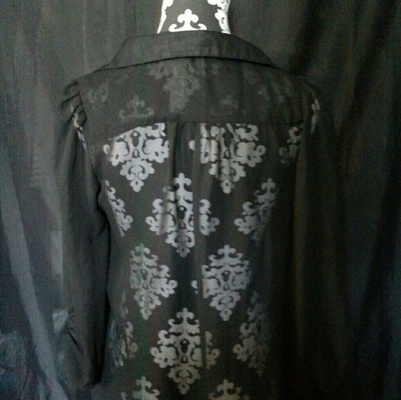Sheer Black 3/4 Sleeve Top - Picture 2 of 2