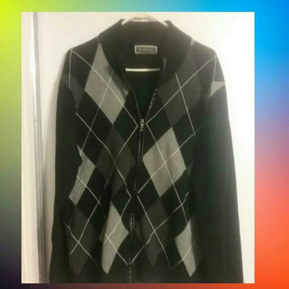 NICE  LOOKING  MEN  SWEATER - Picture 3 of 3