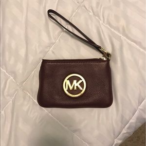 MICHAEL KORS BURGUNDY WRISTLET