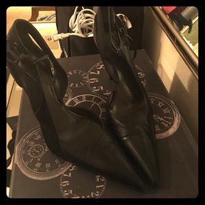 Gucci shoes lace tie leather side satin black heel