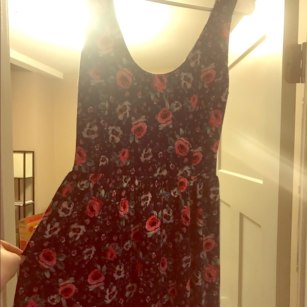 LOWERED FOR 4th!! Lauren Conrad Floral Dress