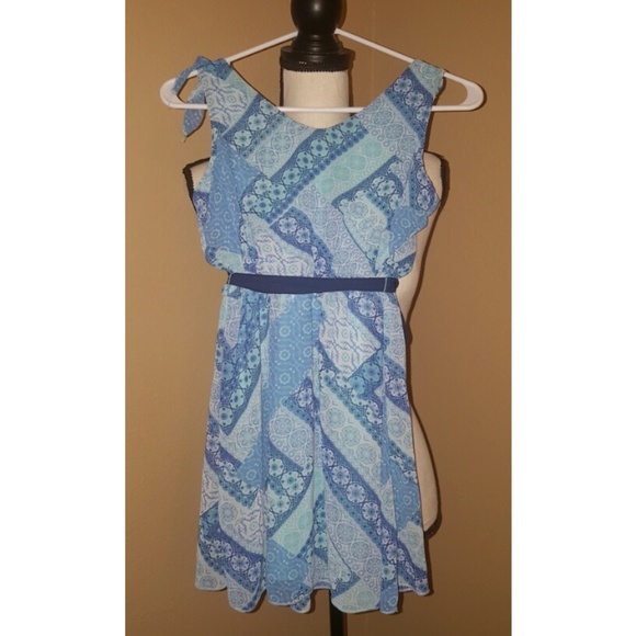 FREE W/PURCHASE - Picture 2 of 5