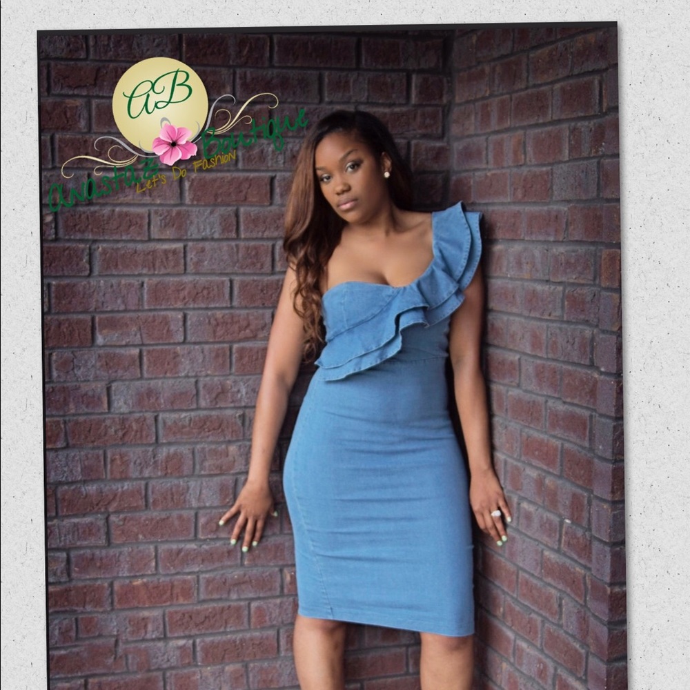 Chic Denim Dress