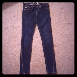 PD Hollister Dark Skinny Jeans with Zipper Accents