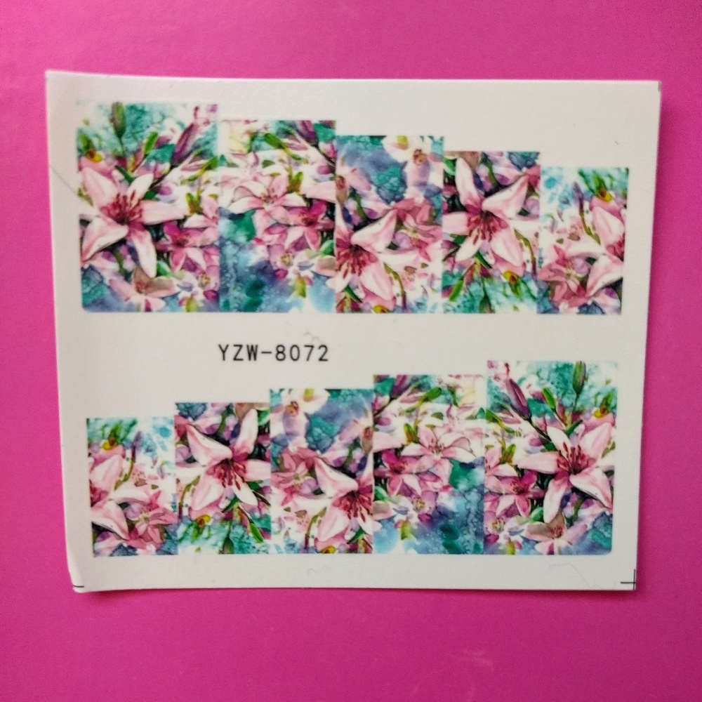 BUNDLE FOR $2✨💅 Nail Decals