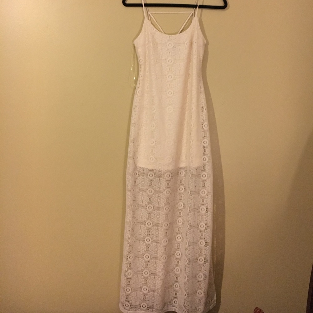 Wet Seal cream maxi dress. Never worn.