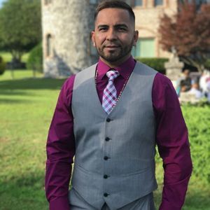 Meet your Posher, César