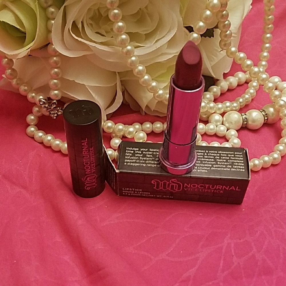 Urban Decay Nocturnal Lipstick  Backstab
